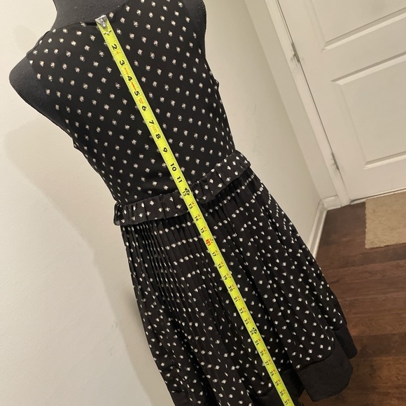 LOFT Sleeveless Dress Size 6P Black White Fringed Waist Pleated Sheer Babydoll - Picture 8 of 11